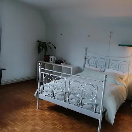 Guest house Niederkasseler Star